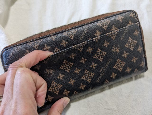 じゃばら式長財布