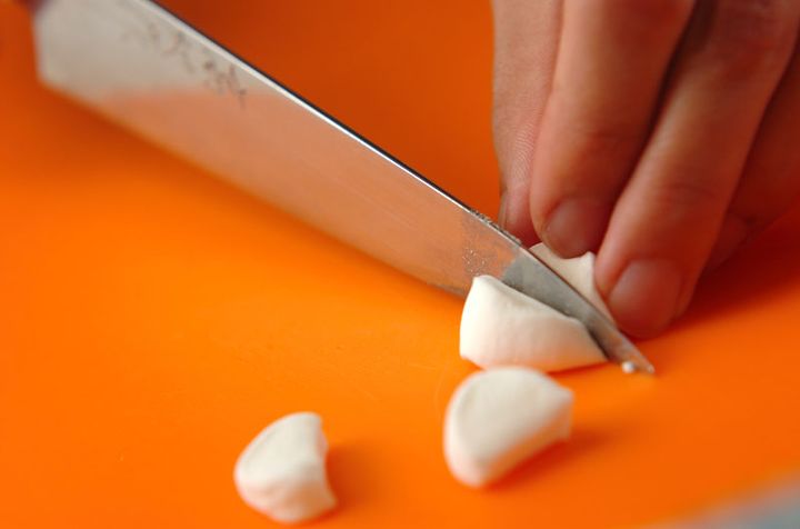 マシュマロ＆フォークでデコる生チョコスティックの下準備1