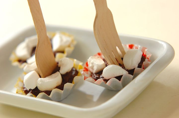 マシュマロ＆フォークでデコる生チョコスティックの作り方3