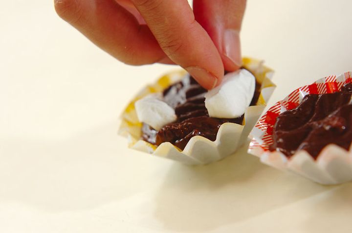 マシュマロ＆フォークでデコる生チョコスティックの作り方2