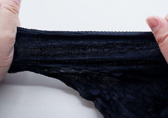 スリーコインズの圧縮レディースショーツ