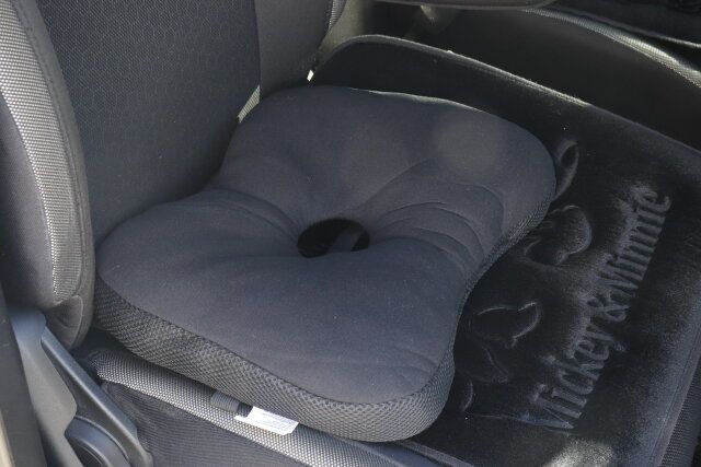 ダイソーの2WAYウエストクッション