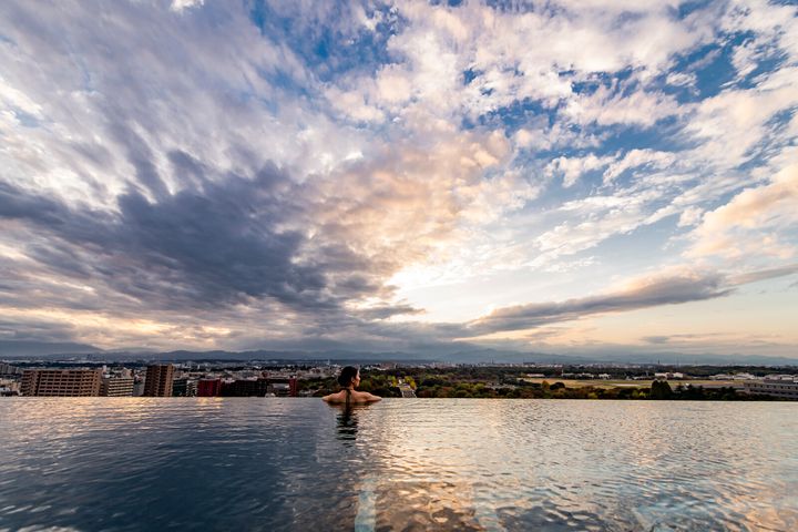 SORANO HOTEL INFINITY POOL_DRAMATIC (1).jpg