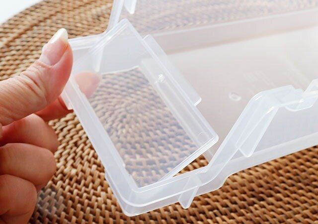 乳酸菌飲料ラック クリアーの底スラップ