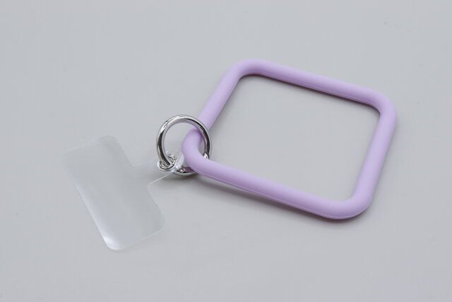 ダイソーのスマホ落下防止グッズ