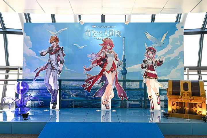 本イベントのメインを務める3人がお出迎え！稲妻らしい装飾もあり、原神の世界へ誘われていきます