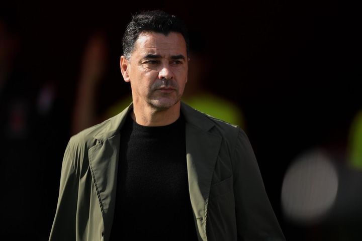 チャビ監督退任のバルセロナ「新指揮官候補の8名」