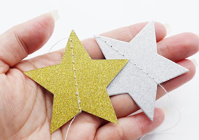 キャンドゥのグリッターチェーン スターのゴールドとシルバー