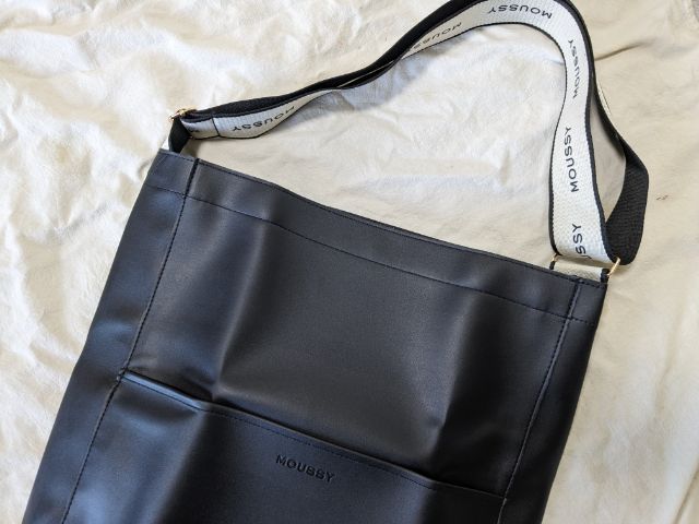 MOUSSY ONE HANDLE BAG BOOK