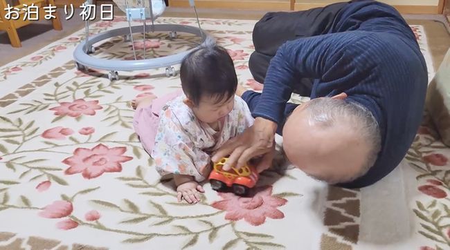 人見知りベビーが帰省で大号泣！じいじ・ばあばはどうする？