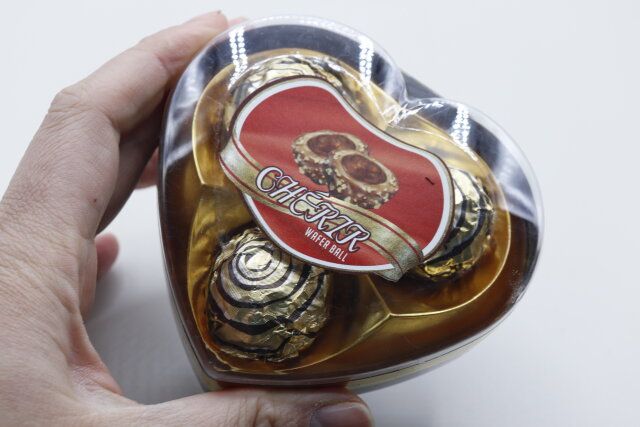 ウェハーボールのパッケージデザイン