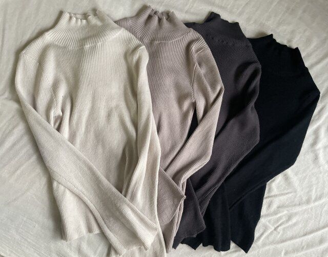 GRLのリブニットのアイボリーとベージュとチャコールとブラック