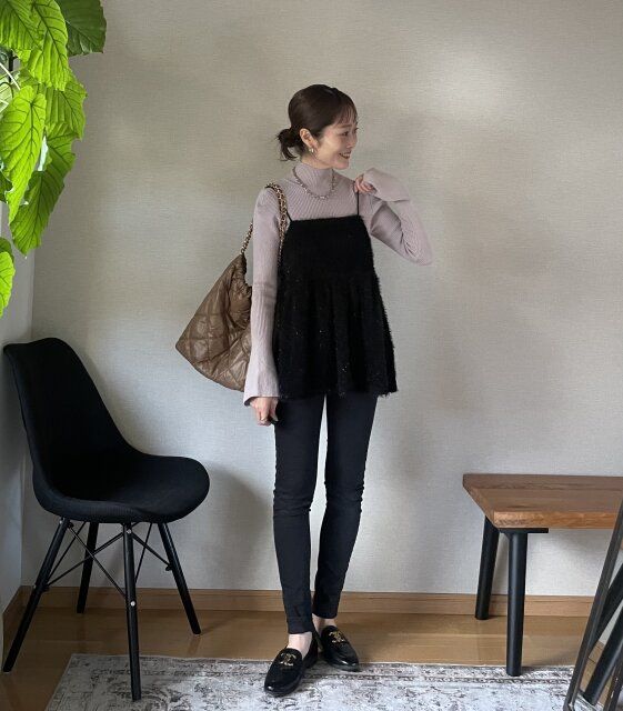 スキニーパンツでスタイルアップコーデ