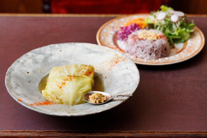 吉祥寺「コマグラカフェ」の姉妹店・西荻窪「喫茶coniwa」～吹き抜けのレトロかわいい空間でひと休み♪～
