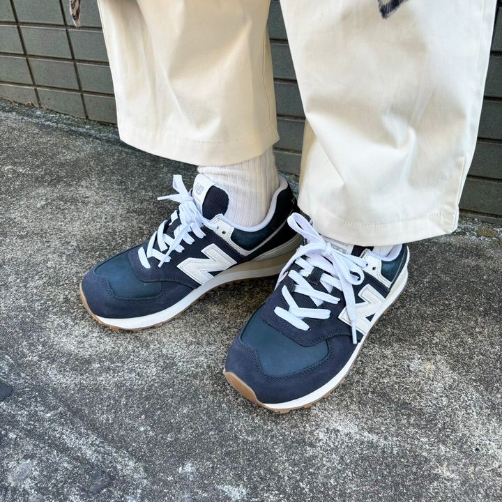 FUDGE的ベーシックスニーカー3選。スタイリストが選ぶ、まず持っておくべきは？