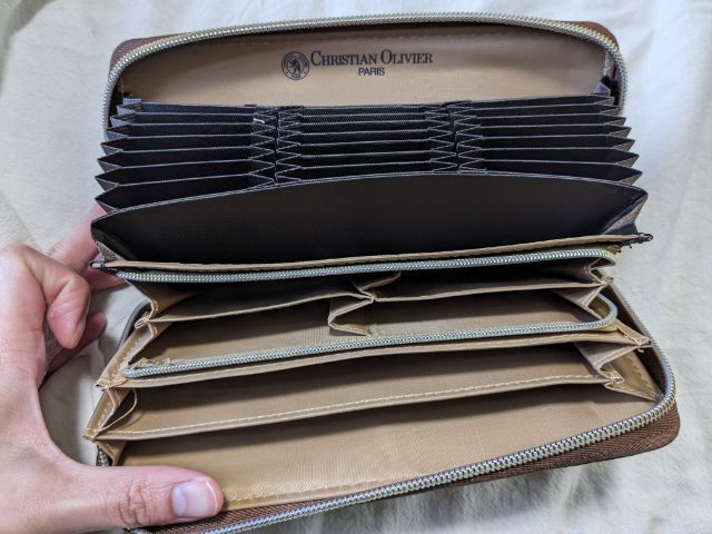 じゃばら式長財布