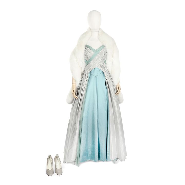 240124_Claire Foy (as The Queen)_ Powder blue ballgown worn in the promotional poster with fur stole Season 1 Episode 5£5,000-7,000.jpg