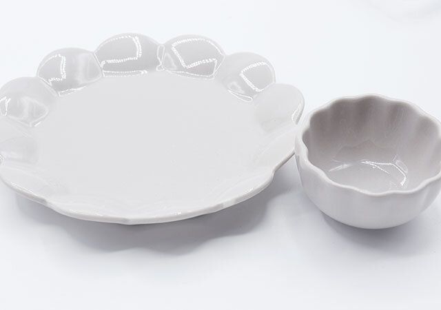 セリアのプレートL フルールフリルとミニボウル フルールフリルのパッケージ