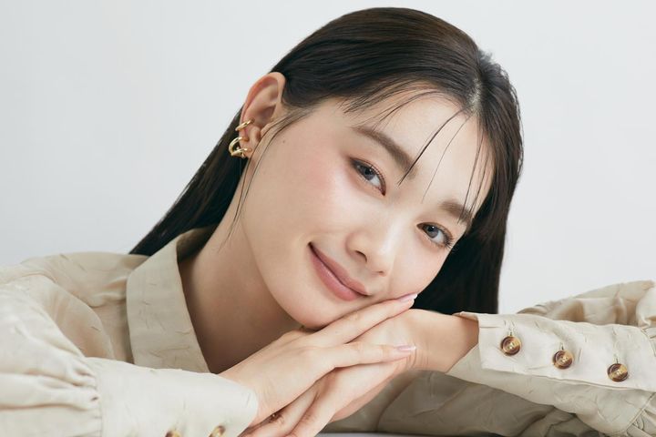 2024年春夏トレンドメイク「沼らせメイク」を用いた、“あざとかわいい”の作り方