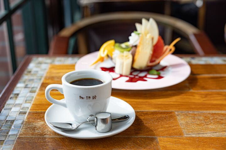 島根県・松江にあるノスタルジックな水辺の喫茶店「珈琲館 湖北店」