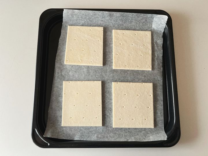 バレンタインにもぴったり！4種のチョコバナナパイ【渡辺友美子のコーヒーに合うお菓子のレシピ vol.28 〜レシピで旅するヨーロッパ〜】