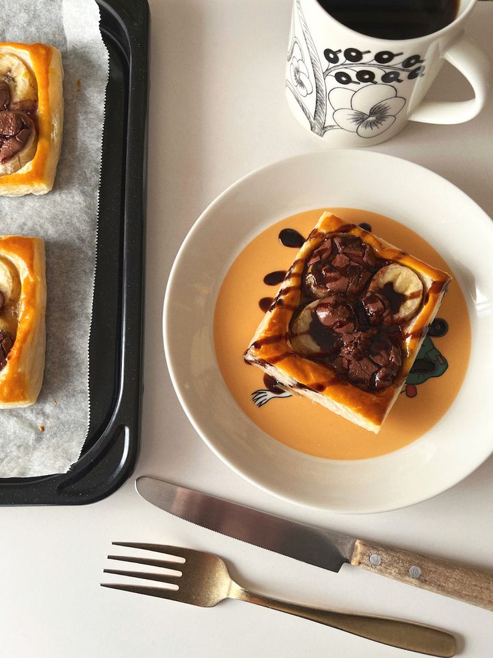 バレンタインにもぴったり！4種のチョコバナナパイ【渡辺友美子のコーヒーに合うお菓子のレシピ vol.28 〜レシピで旅するヨーロッパ〜】