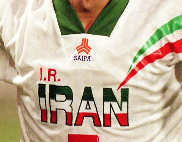 日本戦のイラン代表、たぶん誰も知らないユニフォーム“こぼれ話”「ヒョウ柄がブーム」「選手がユニサプライヤー」 