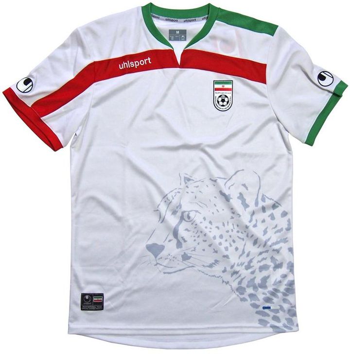 日本戦のイラン代表、たぶん誰も知らないユニフォーム“こぼれ話”「ヒョウ柄がブーム」「選手がユニサプライヤー」 