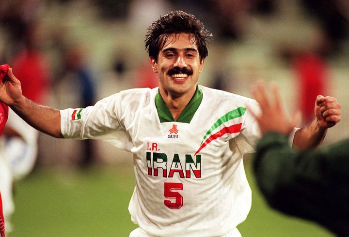 日本戦のイラン代表、たぶん誰も知らないユニフォーム“こぼれ話”「ヒョウ柄がブーム」「選手がユニサプライヤー」 