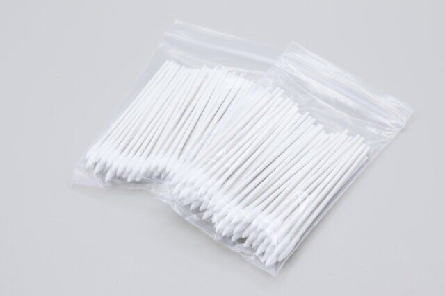 セリアの精密綿棒 紙軸100本の内容量