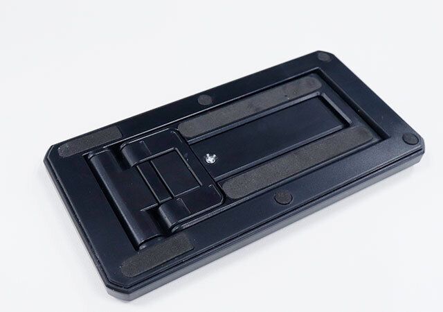 セリアのスマホスタンド スリムはコンパクトに収納できる