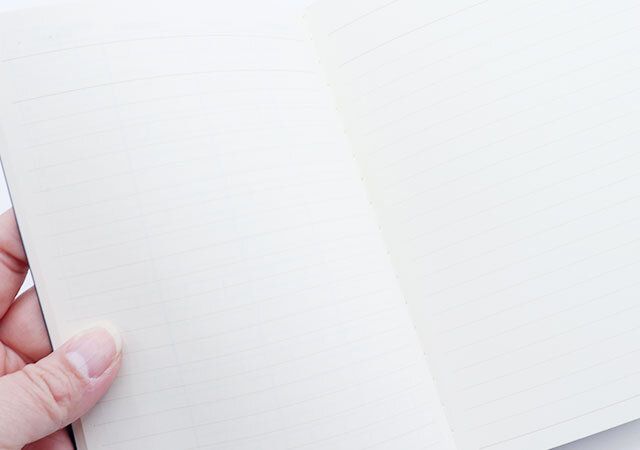 ダイソーの薄型のスケジュール帳