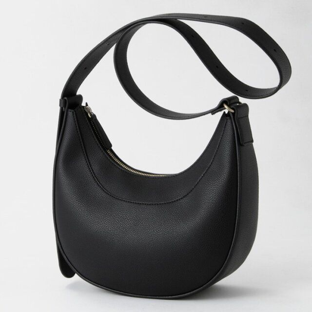 しまむらの高見え黒バッグ