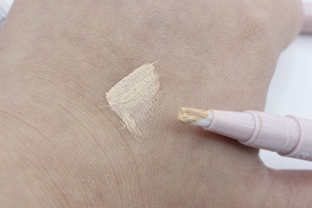 GENE TOKYO リキッドコンシーラーはリキッドタイプで密着度とカバー力が高い