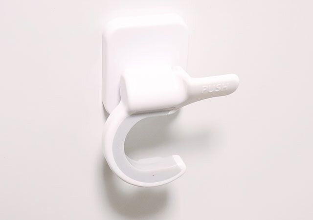 ダイソーの浮かし収納グッズ