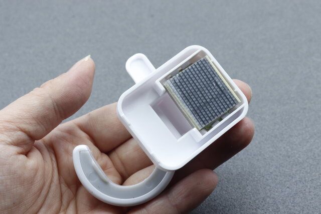 ダイソーの浮かし収納グッズ