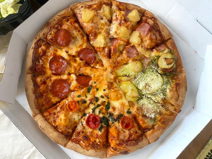 ドミノの福袋、好きな種類を選べる！1-2ハッピーレンジのLサイズピザ1枚