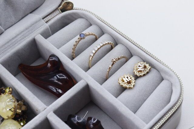 キャンドゥのアクセサリーケース