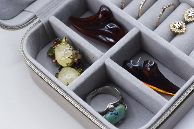 キャンドゥのアクセサリーケース