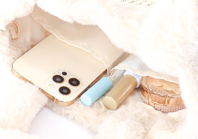 ふわふわ2WAYファーバッグの内ポケット