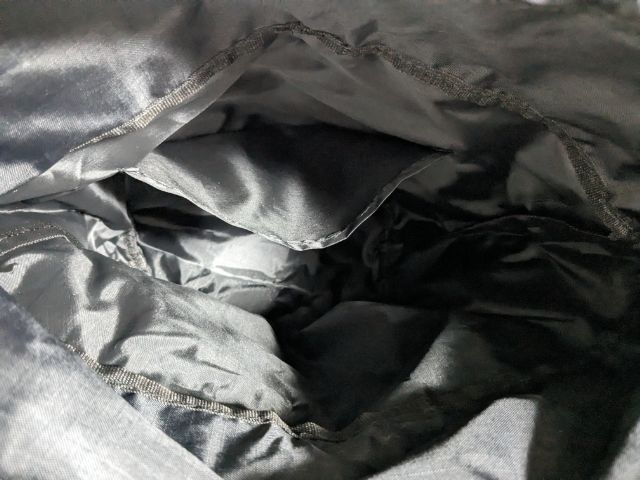 中を開いたところ