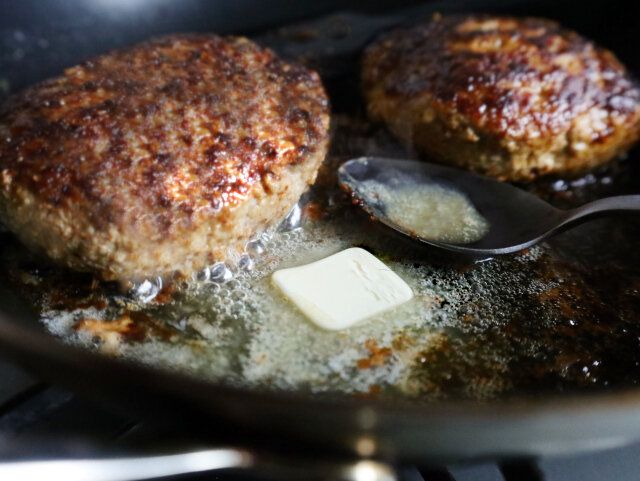 グレイビーハンバーグ レシピ ソースを作る