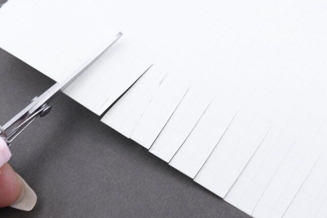 ダイソーのコンパクトハサミ（六角形、ピンク）の切れ味