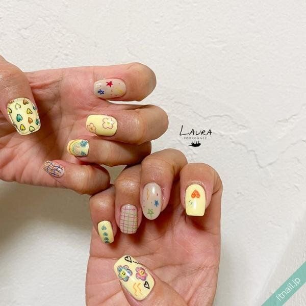 LAURA POMPONNEEが投稿したネイルデザイン [photoid:I0128953] via Itnail Design (727345)