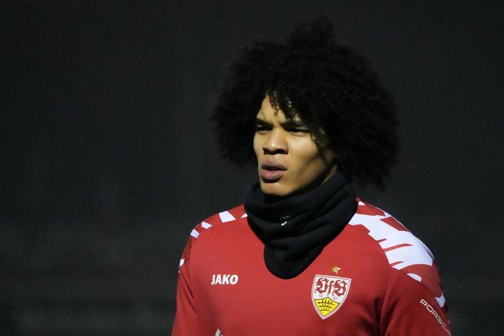 チェイス・アンリが初のベンチ入りもデータが未対応？情報が錯綜する