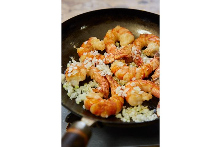 蒸し焼きにする