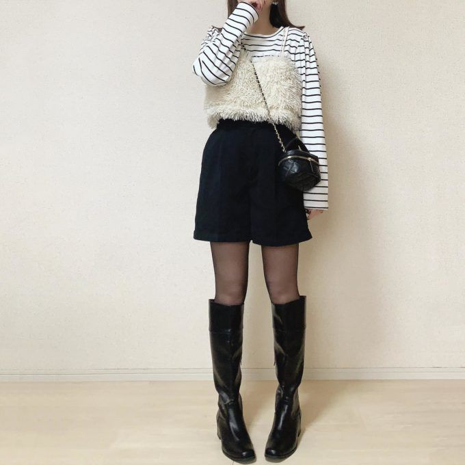 Availの「フェイクファービスチェ＋プルオーバーアンサンブル」×タックハーフパンツ