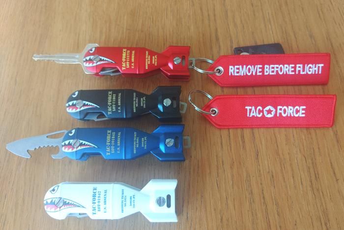 4色並んだシャークボムキー