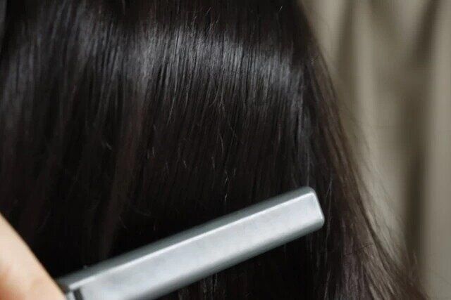 艶髪まとまる 折りたたみ天然毛ブラシの機能性