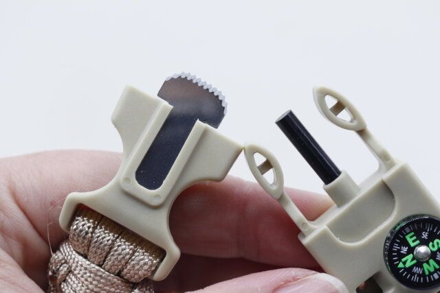 多機能ミサンガ／SOBANIのファイヤースターター機能